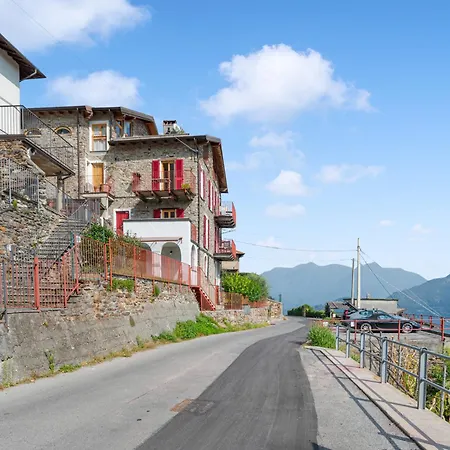 Belmonte Balcone Apartman Pianello Del Lario